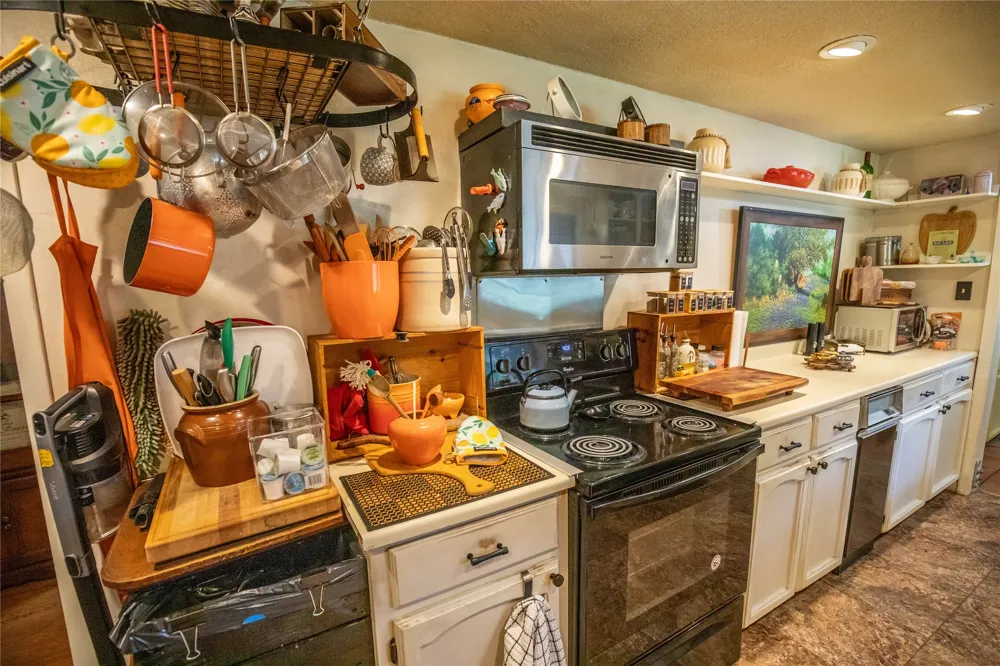 2432 County Road 402 B Falfurrias, TX 78355