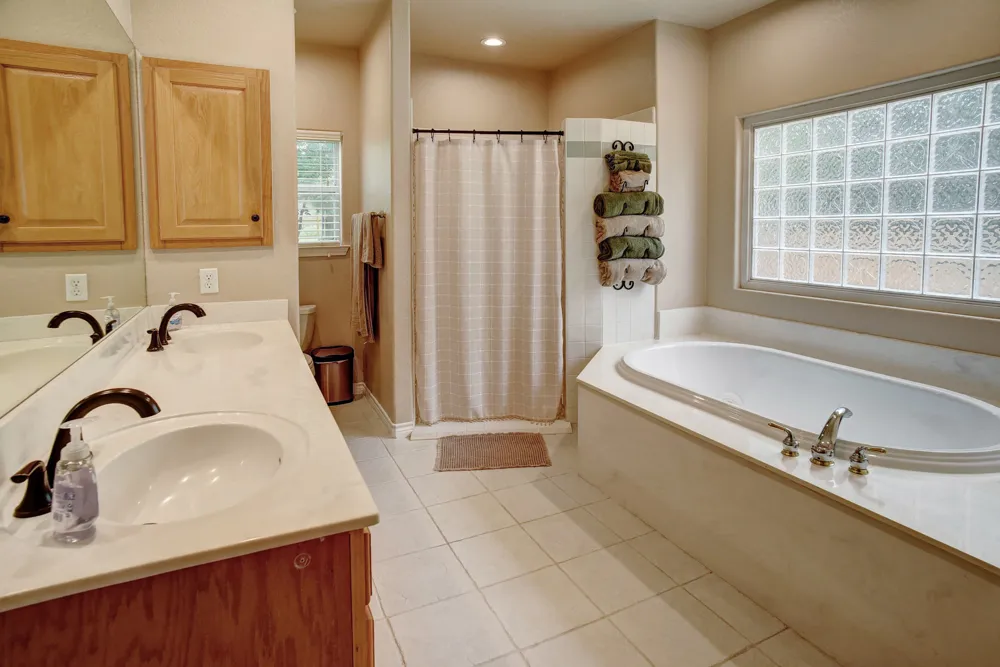 147 Spring Meadow Bastrop, TX 78602