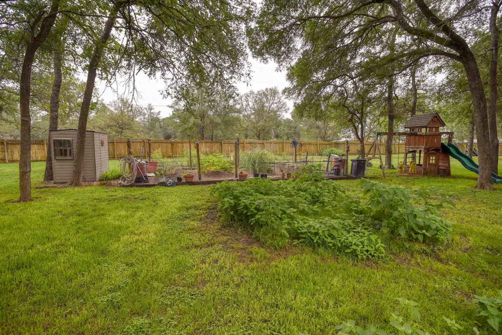 147 Spring Meadow Bastrop, TX 78602