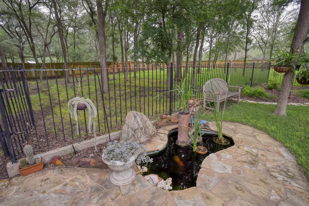147 Spring Meadow Bastrop, TX 78602
