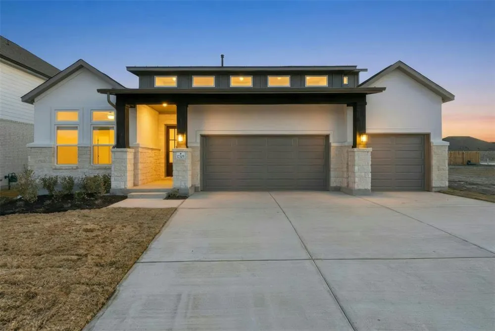 17305 Silverman Drive Pflugerville, TX 78660