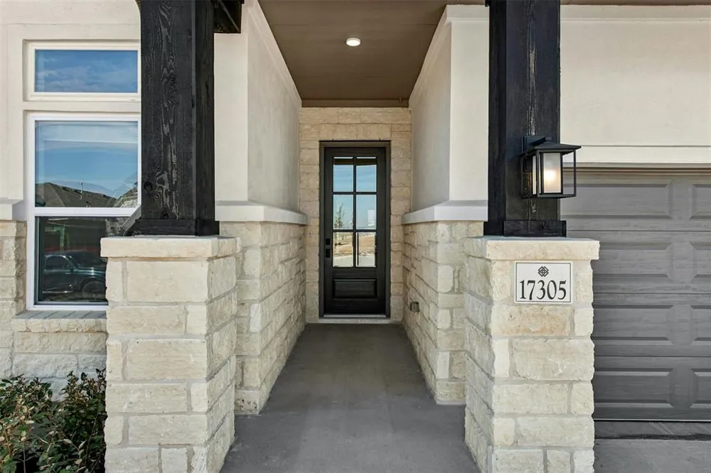 17305 Silverman Drive Pflugerville, TX 78660