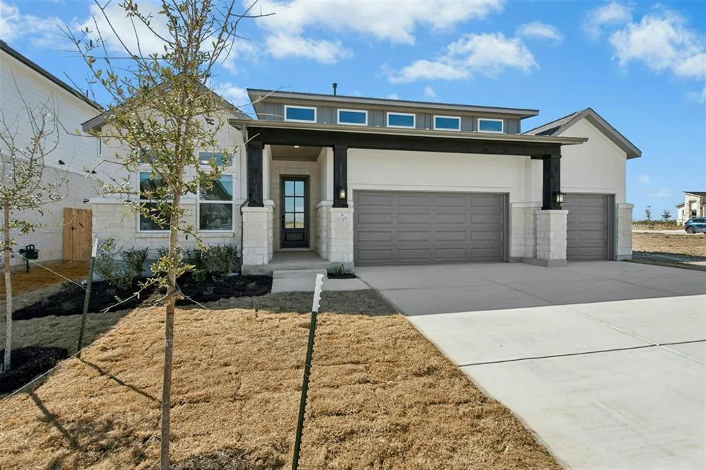 17305 Silverman Drive Pflugerville, TX 78660