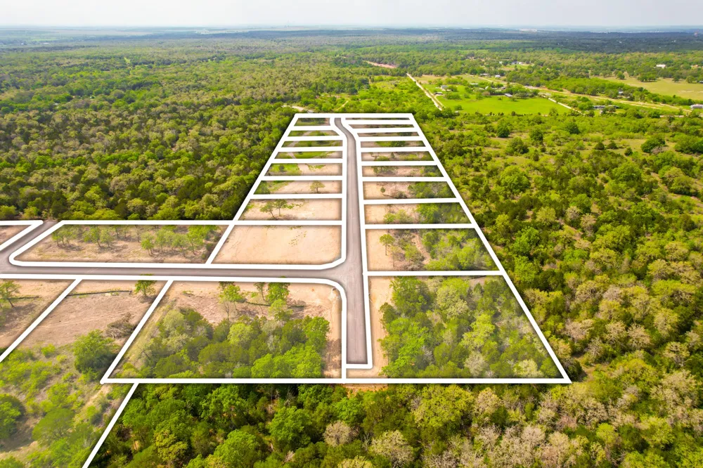 199 Della Lane Cedar Creek, TX 78612
