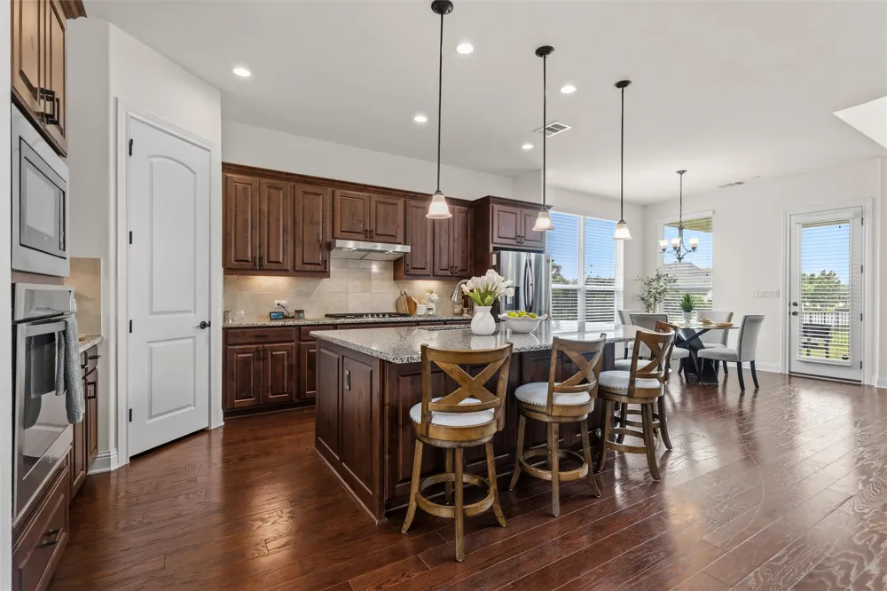 1733 Siena Sunset Road Leander, TX 78641