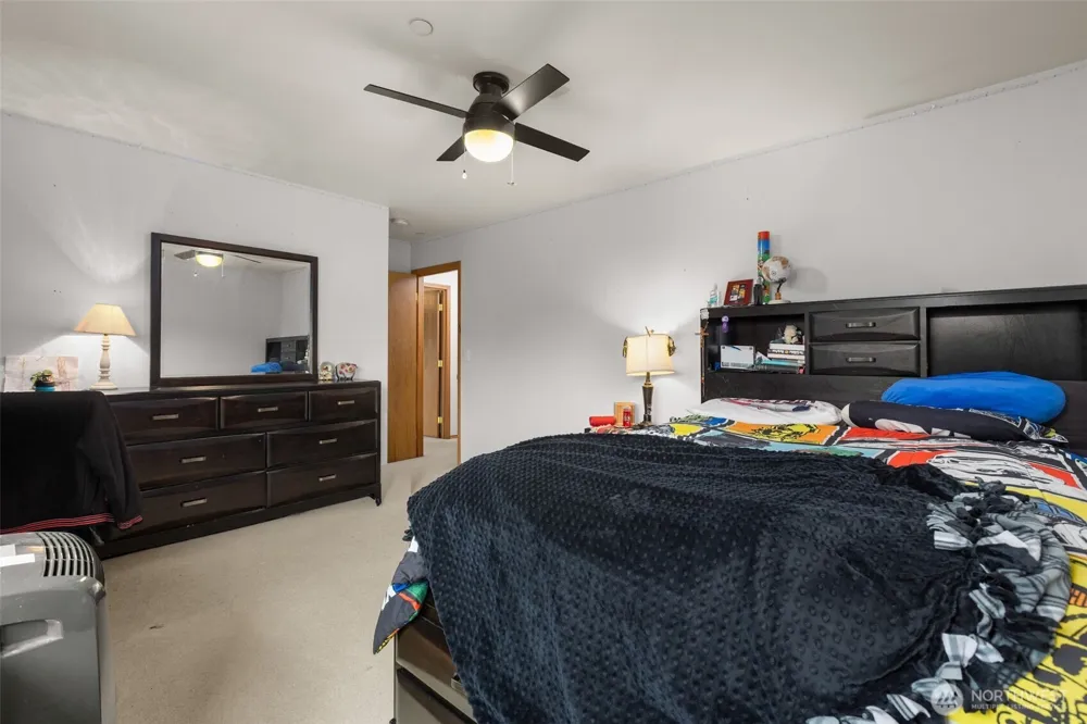1822 Fisher Avenue Dupont, WA 98327
