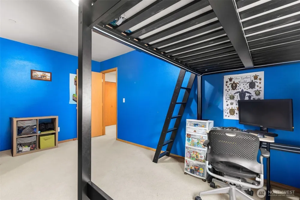 1822 Fisher Avenue Dupont, WA 98327