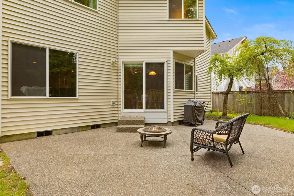 1822 Fisher Avenue Dupont, WA 98327