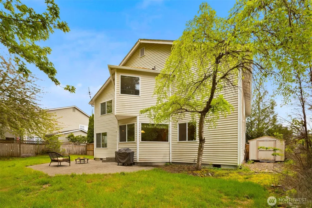 1822 Fisher Avenue Dupont, WA 98327