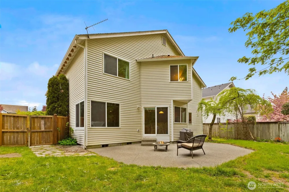 1822 Fisher Avenue Dupont, WA 98327