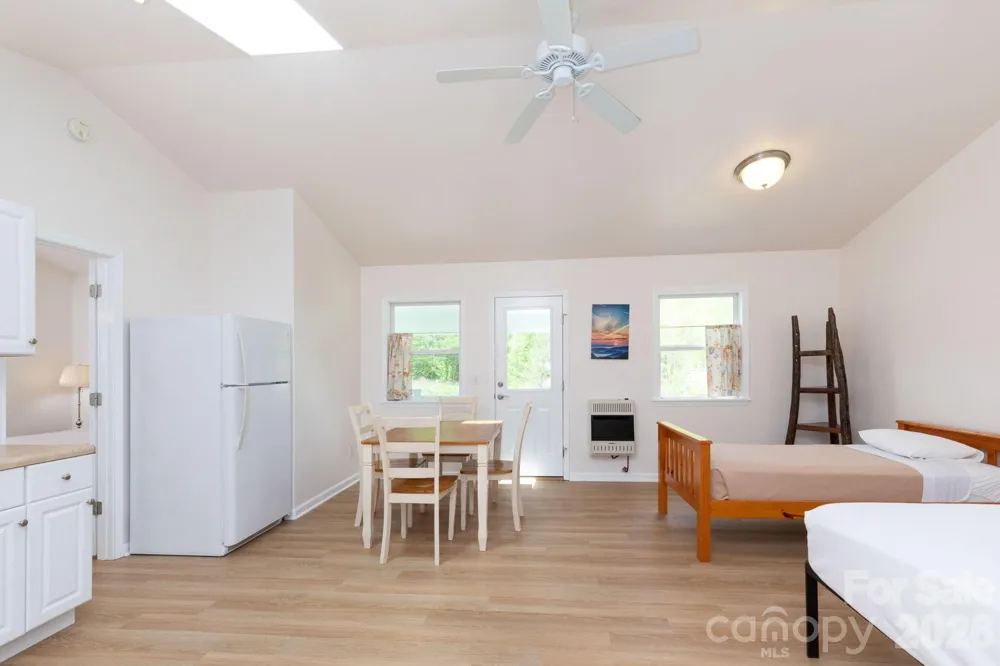 12 Lila Lane Clyde, NC 28721