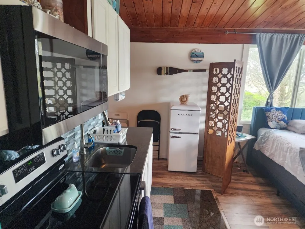 757 Ocean Court NW #20 Ocean Shores, WA 98569