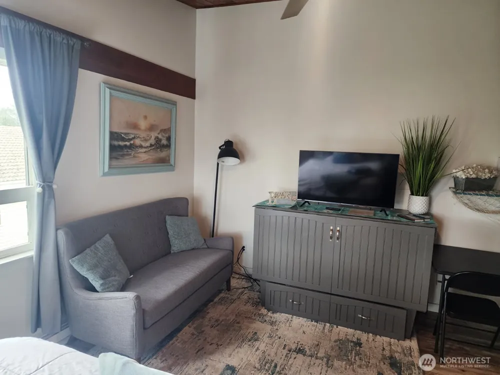 757 Ocean Court NW #20 Ocean Shores, WA 98569