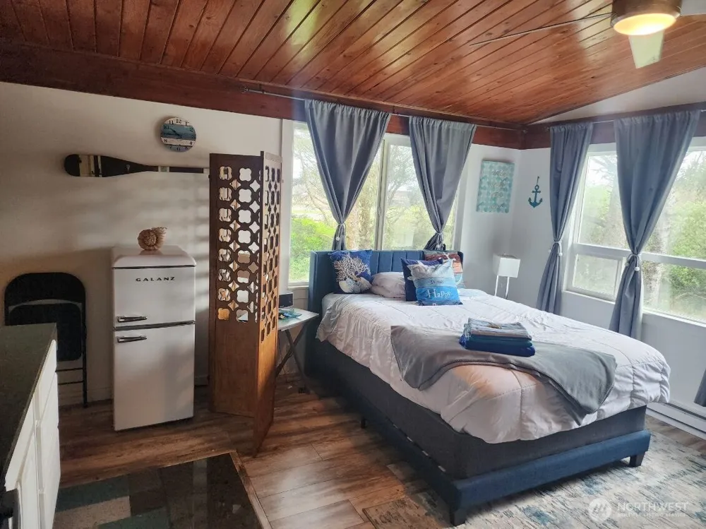 757 Ocean Court NW #20 Ocean Shores, WA 98569