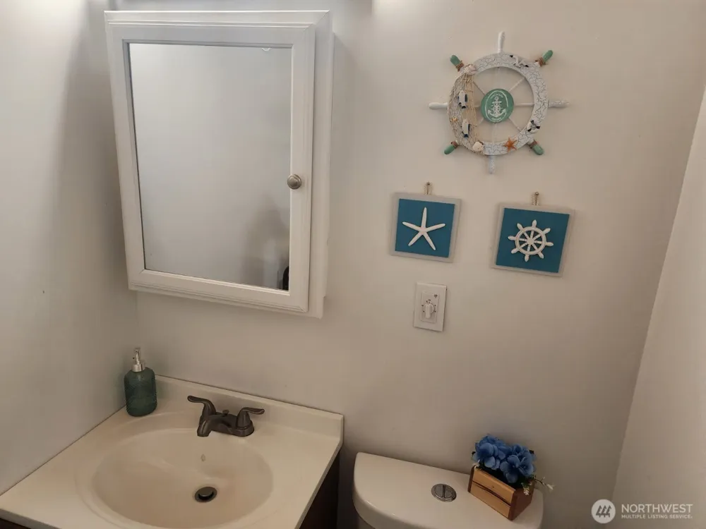 757 Ocean Court NW #20 Ocean Shores, WA 98569