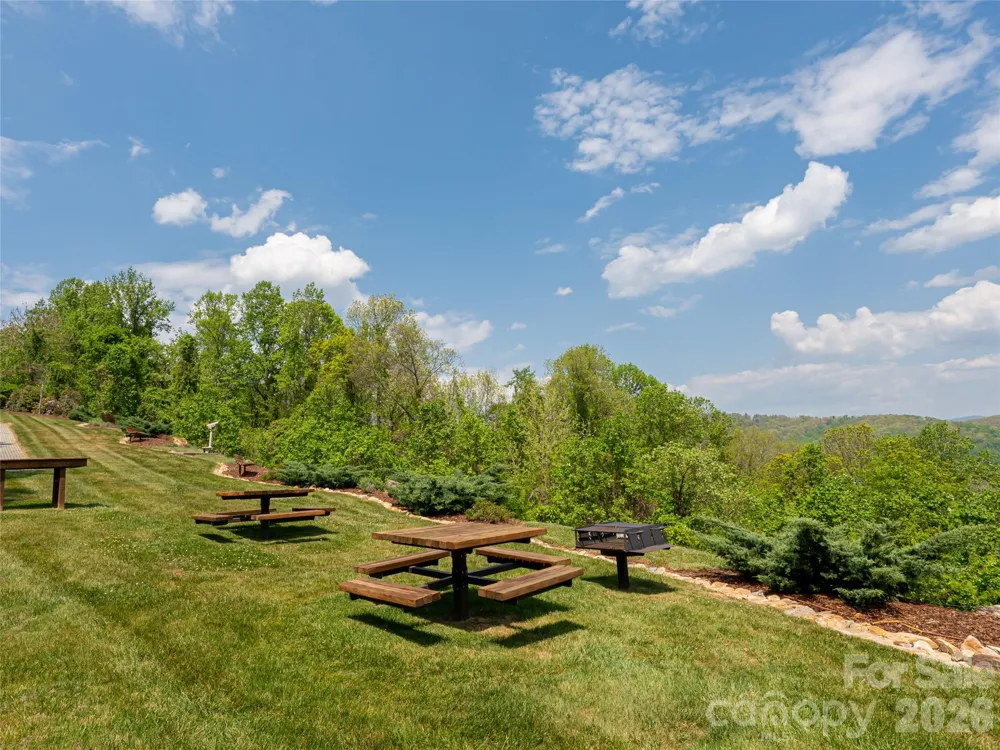490 Barrington Drive #121 Asheville, NC 28803