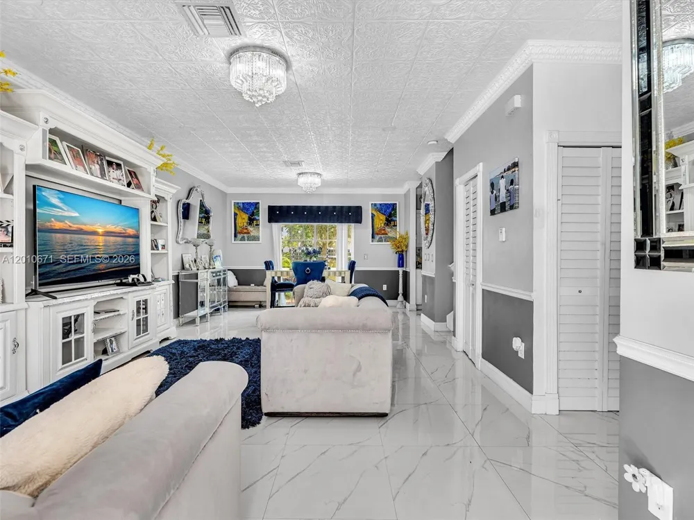 7659 Stonecreek Cir Davie, FL 33024