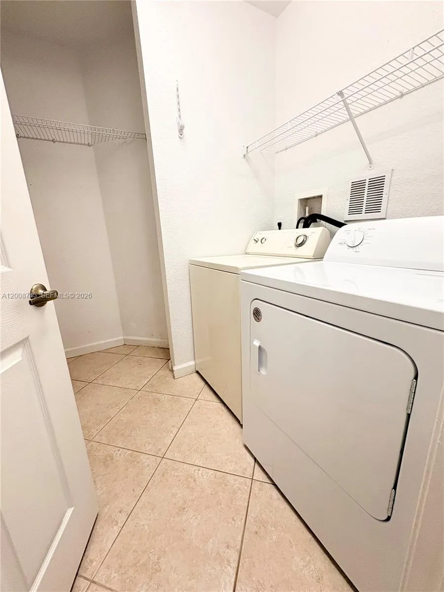 7993 NW 128th Ln #13-B Parkland, FL 33076