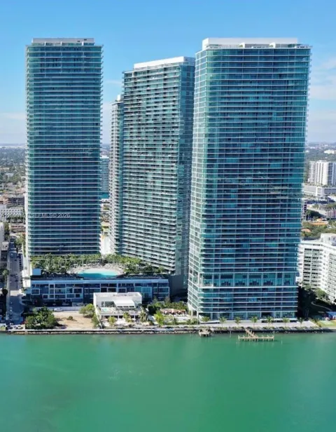 650 NE 32 street #1805