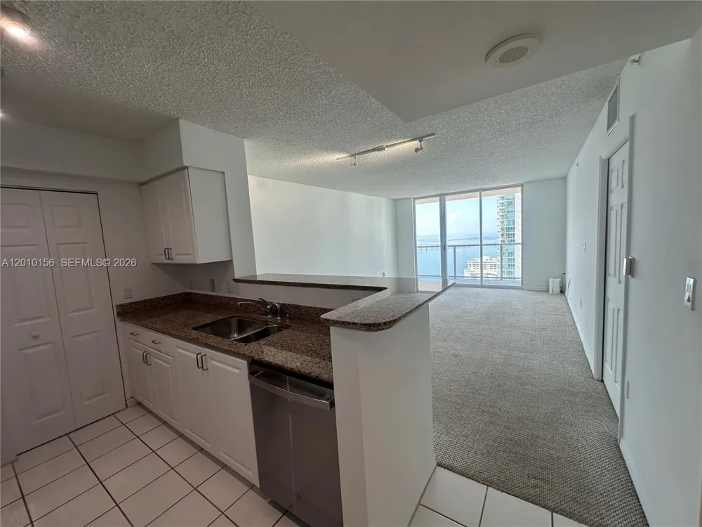 1155 Brickell Bay Dr #3007 Miami, FL 33131