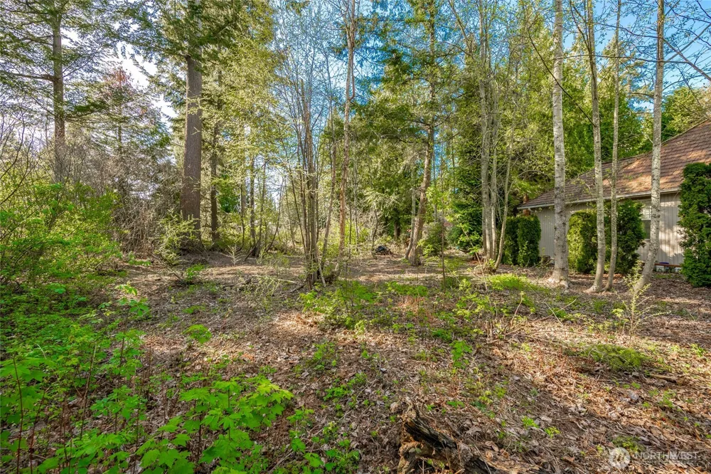 8647 Great Horned Owl Lane Blaine, WA 98230