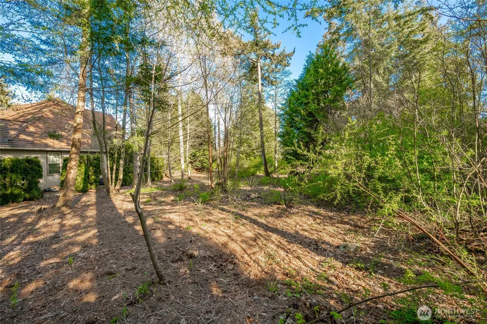 8647 Great Horned Owl Lane Blaine, WA 98230