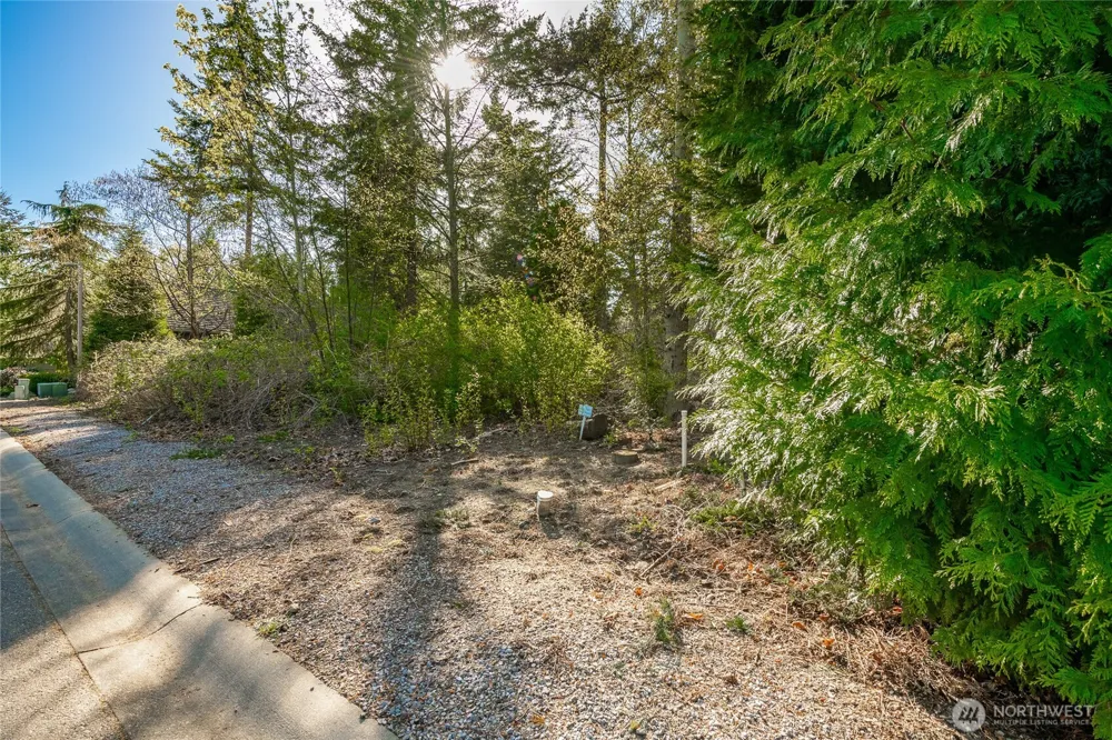 8647 Great Horned Owl Lane Blaine, WA 98230