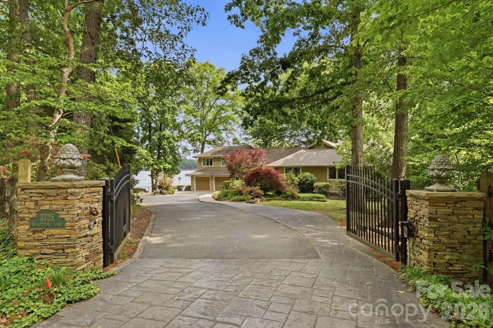 3725 Kingfisher Lane Terrell, NC 28682