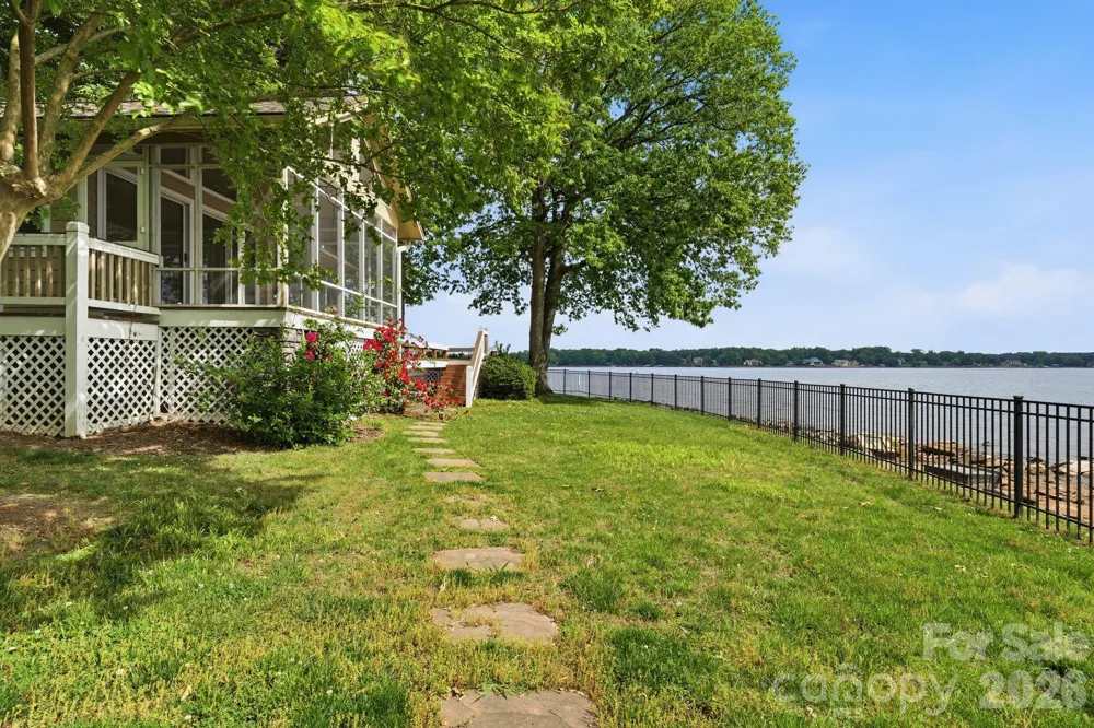 3725 Kingfisher Lane Terrell, NC 28682