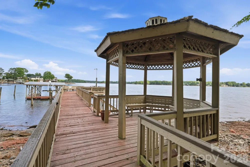 3725 Kingfisher Lane Terrell, NC 28682
