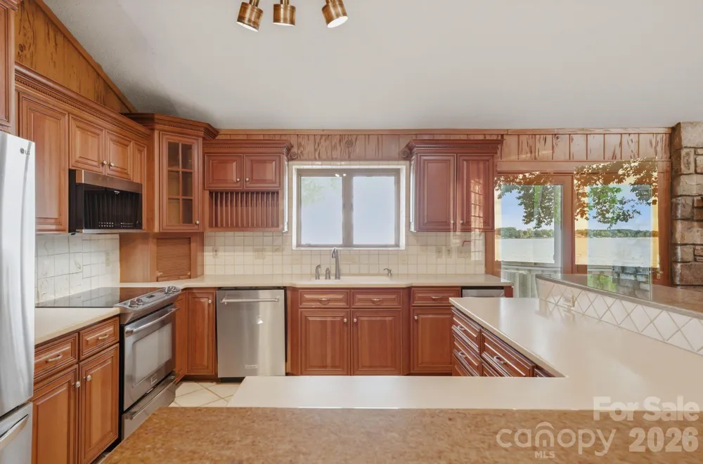 3725 Kingfisher Lane Terrell, NC 28682