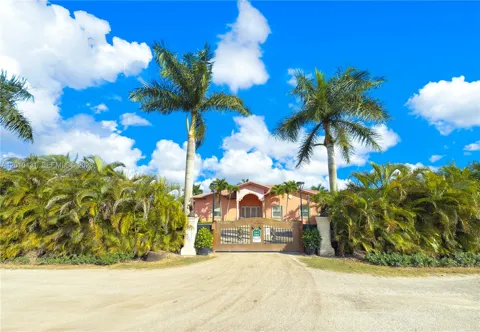 20455 SW 154th Ave