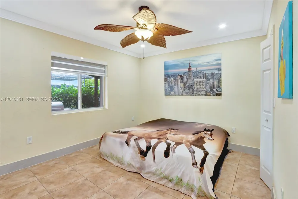 20455 SW 154th Ave Miami, FL 33187