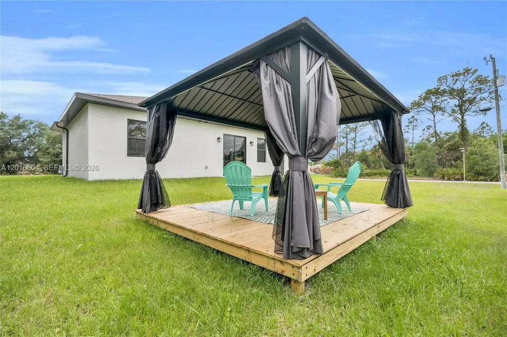 1201 7th ST Lehigh Acres, FL 33972