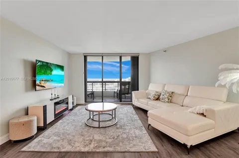 3500 Mystic Pointe Dr #3302