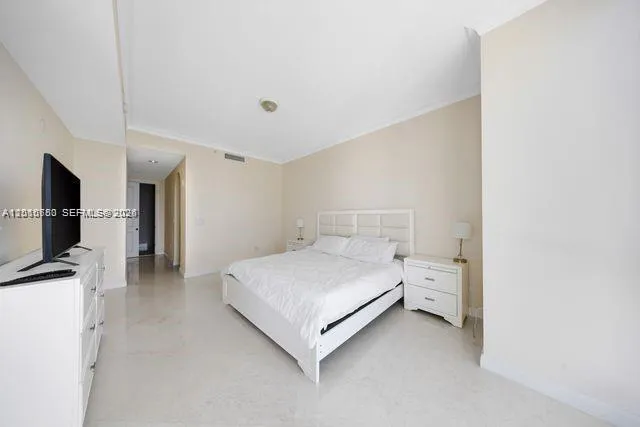 18101 Collins Ave #4702 Sunny Isles Beach, FL 33160
