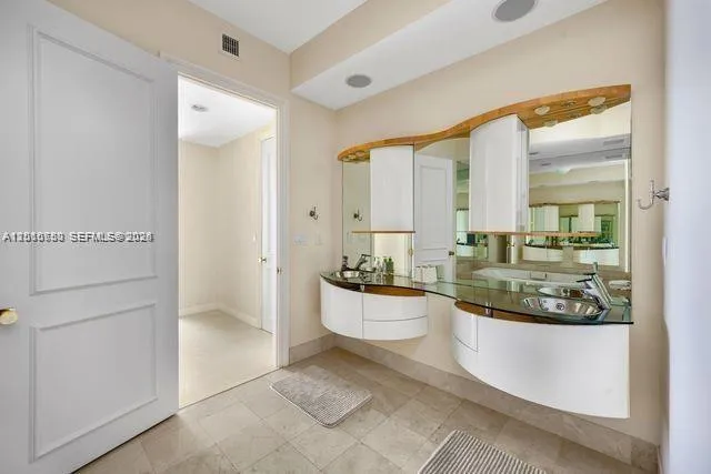 18101 Collins Ave #4702 Sunny Isles Beach, FL 33160