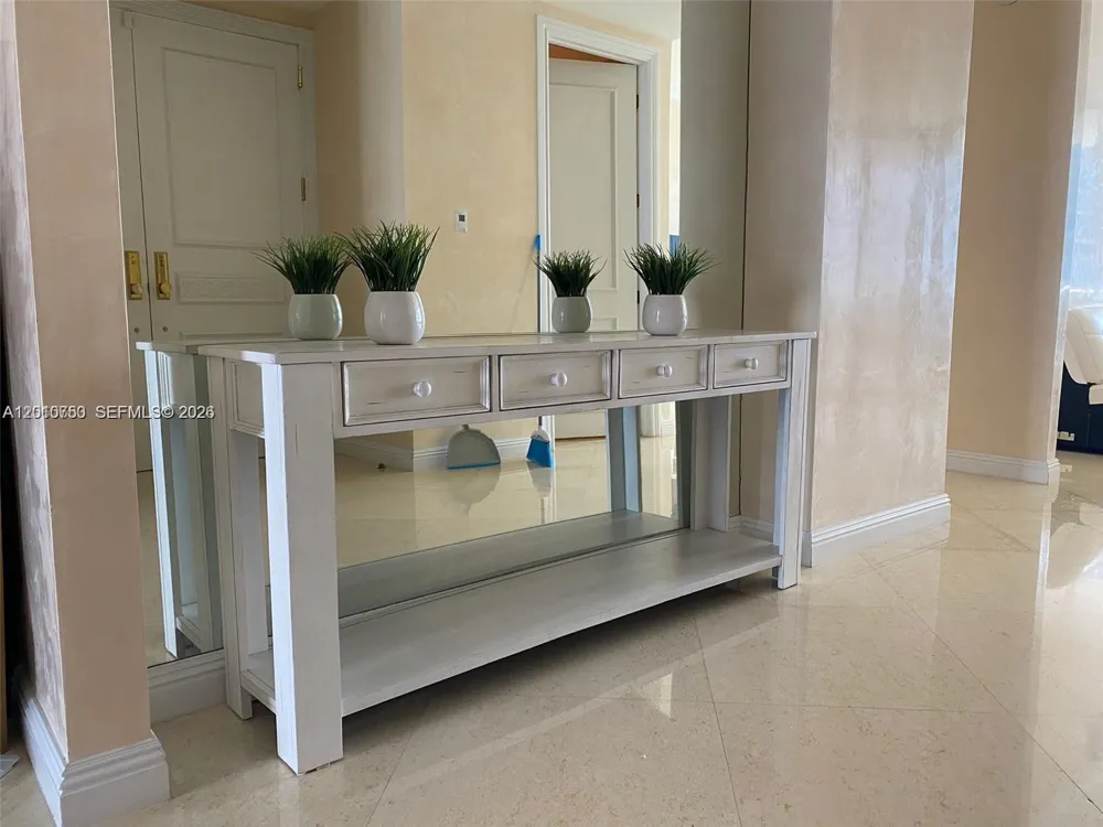 18101 Collins Ave #4702 Sunny Isles Beach, FL 33160