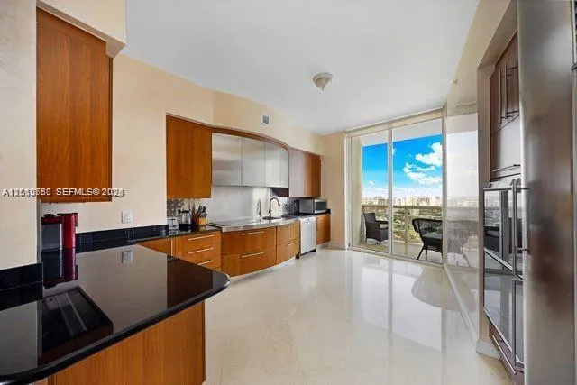 18101 Collins Ave #4702 Sunny Isles Beach, FL 33160