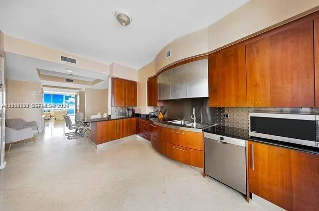 18101 Collins Ave #4702 Sunny Isles Beach, FL 33160