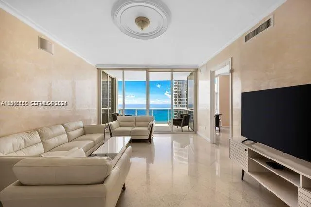 18101 Collins Ave #4702 Sunny Isles Beach, FL 33160