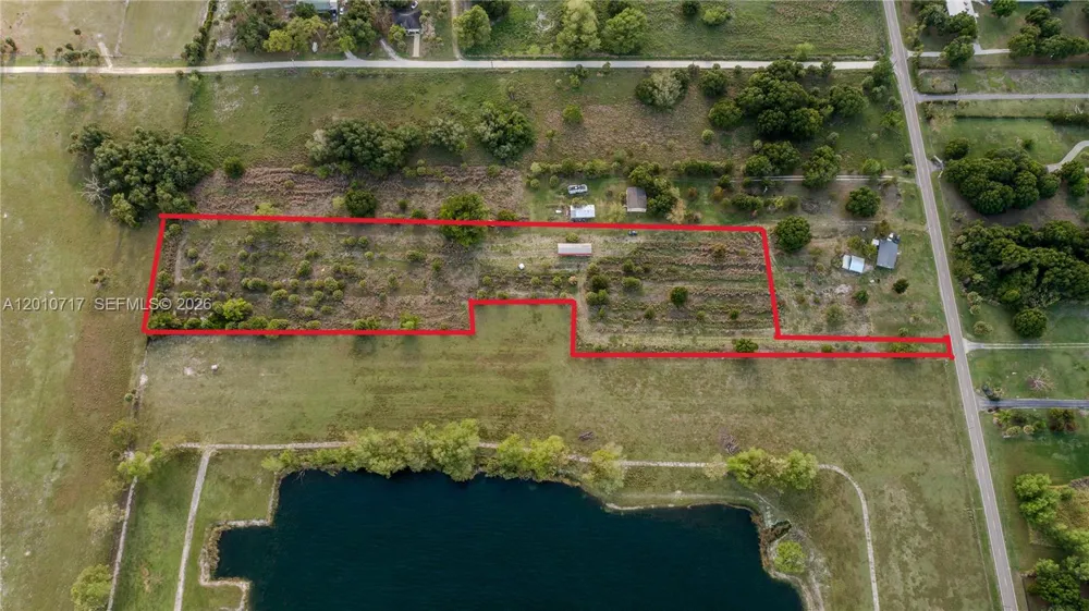 3921 Ft. Denaud Rd La Belle, FL 33935