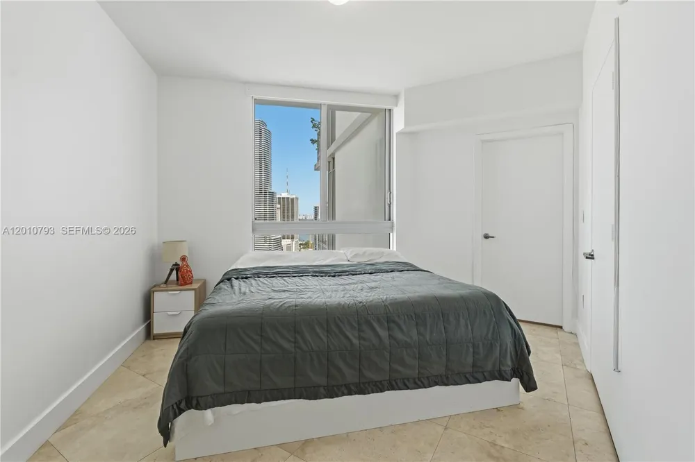 350 S Miami Ave #3307 Miami, FL 33130