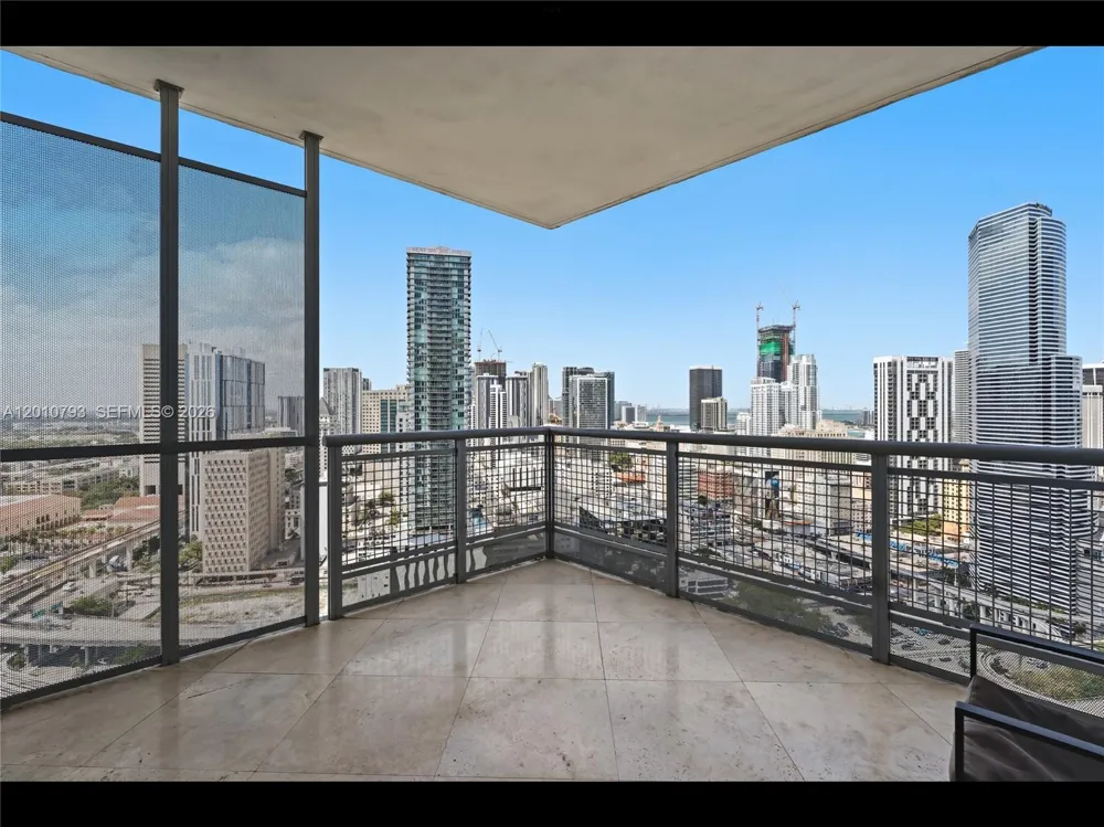 350 S Miami Ave #3307 Miami, FL 33130