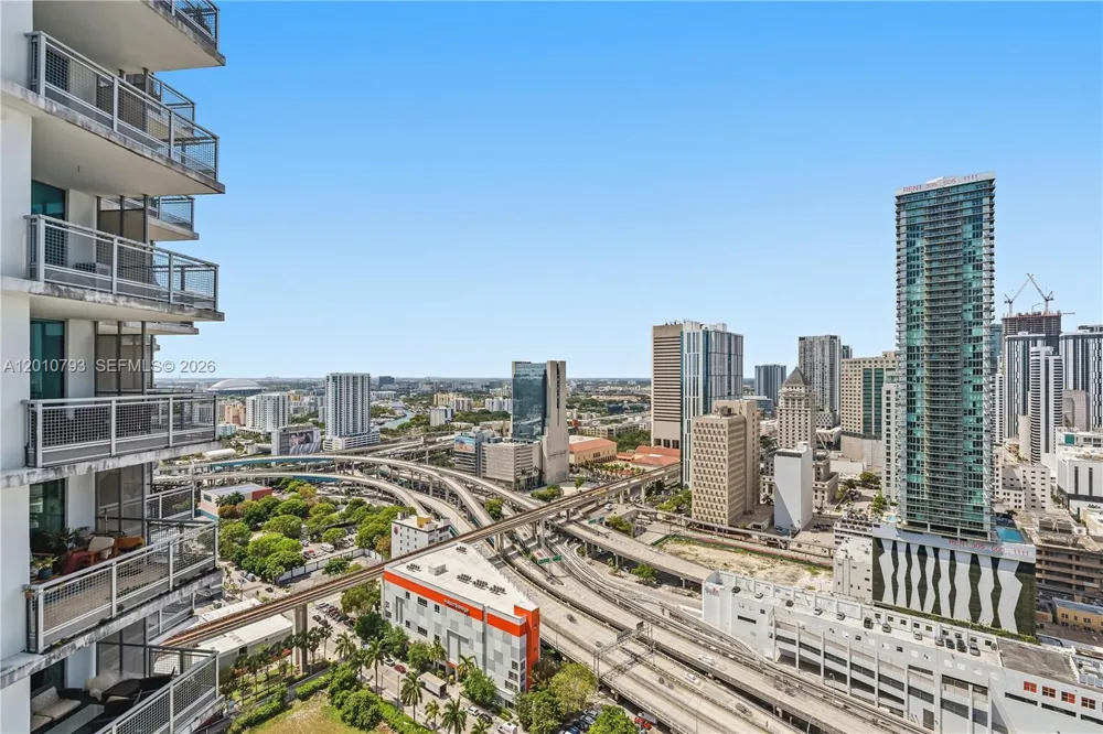 350 S Miami Ave #3307 Miami, FL 33130
