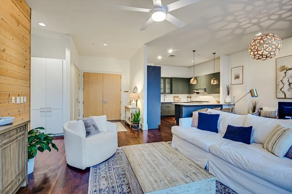 555 E 5th Street #2826 Austin, TX 78701