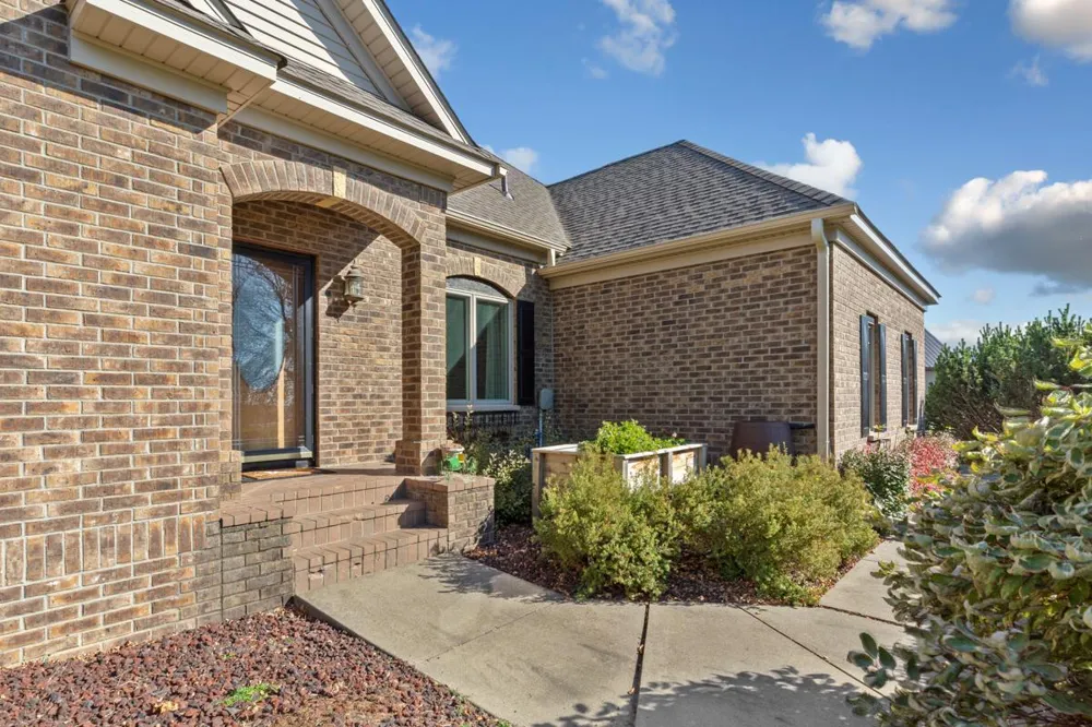 26721 Redwing Avenue New Prague, MN 56071