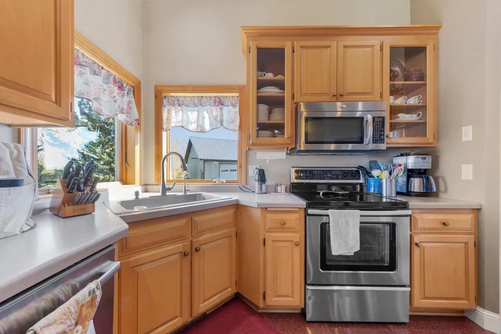 26721 Redwing Avenue New Prague, MN 56071