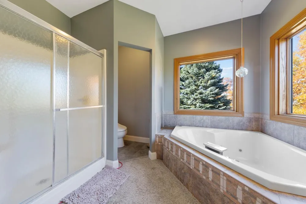 26721 Redwing Avenue New Prague, MN 56071