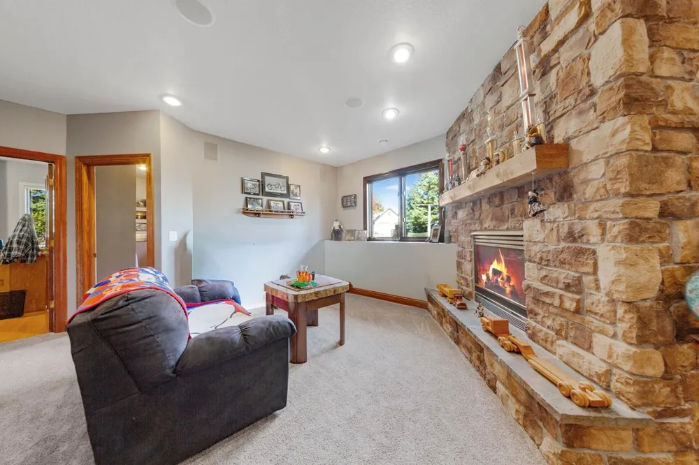 26721 Redwing Avenue New Prague, MN 56071